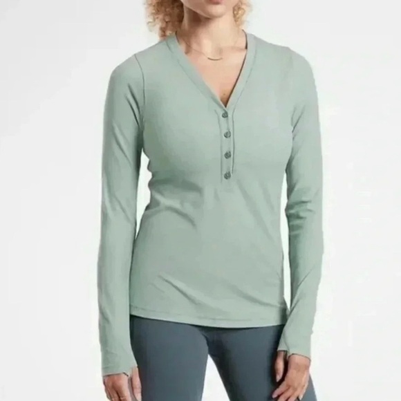 Athleta Uptempo Ribbed Long Sleeve Henley Top Green Size Small - Picture 7 of 7
